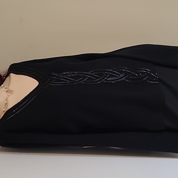 Beaded sparkle sweater - Picture 6 of 12